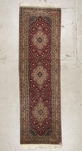 Fine Vintage Kayseri Rug: 2'10'' x 9'4'' (86 x 284 cm)