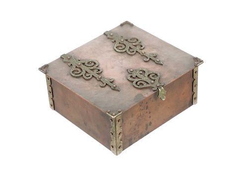 Dirk Van Erp Hammered Copper Vanity Box c. 1925