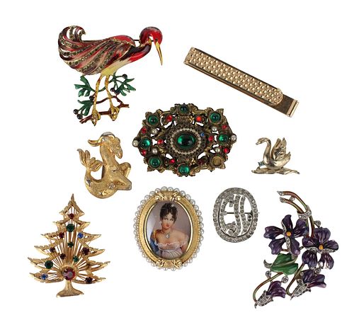 Vintage Pins, Brooches and Jewelry for sale at auction on 25th January