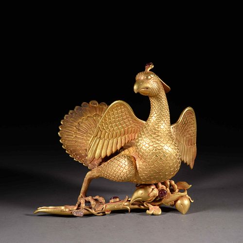 A Gold Hardstone Inlaid Statue of Peacock