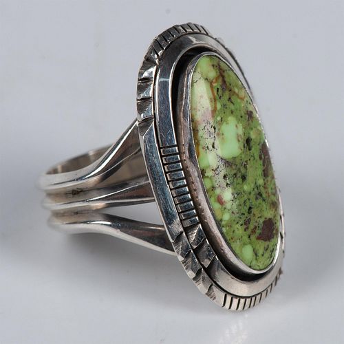 Native American Sterling Silver & Green Turquoise Ring