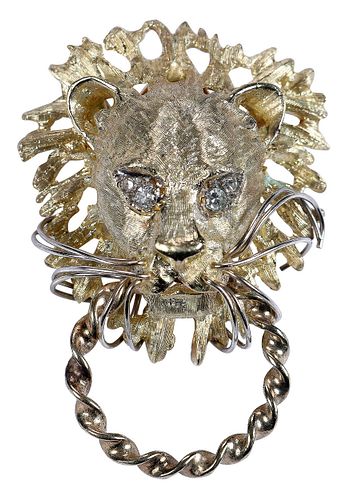 14kt. Lion with Diamonds Eyes Omega Pendant 