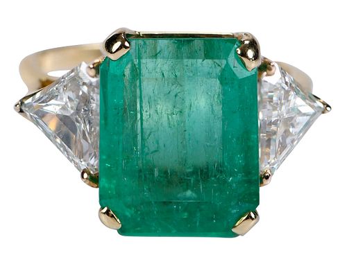 18kt. Emerald and Diamond Ring 