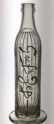 1930 Graf's Zep Soda 8oz Embossed Bottle Milwaukee Wisconsin