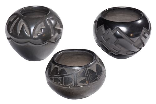 Santa Clara and Santo Domingo Blackware Pots