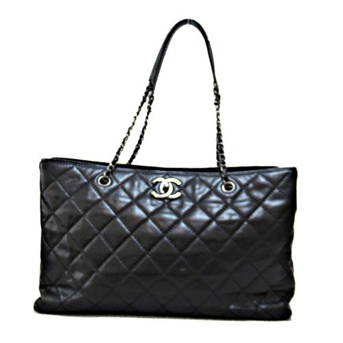 CHANEL LEATHER TOTE BAG