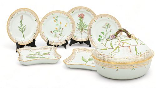 Royal Copenhagen (Danish) 'Flora Danica' Porcelain Tureen, Trays & Plates, W 9" L 11.5" 7 pcs