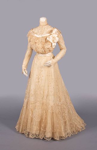 EMBROIDERED TEA GOWN, HARTFORD CONNECTICUT, c. 1902