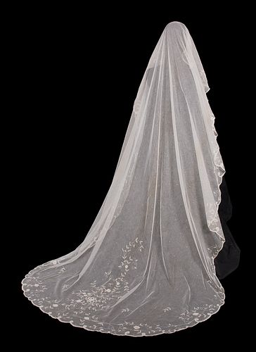 TAPE LACE WEDDING VEIL, EARLY 20TH C