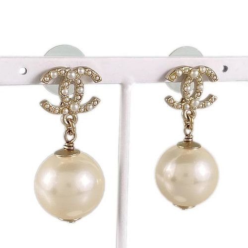 CHANEL COCO MARK FAUX PEARL GOLD PLATED EARRINGS