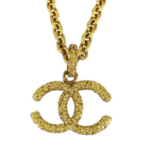 CHANEL CC TEXTURED GOLD PLATED NECKLACE