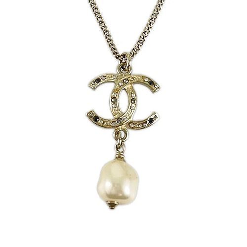 CHANEL FAUX PEARL RHINESTONE GOLD PLATED NECKLACE