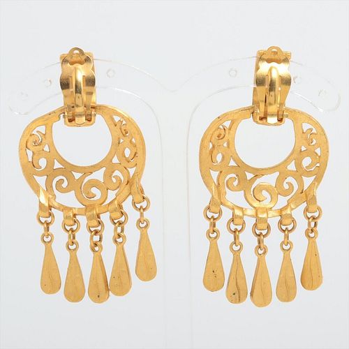 CHANEL COCO MARK GOLD PLATED DANGLE EARRINGS