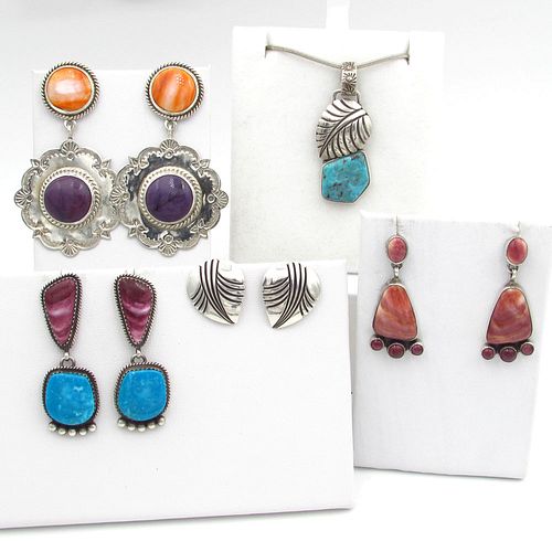 Five piece Signed Native American Indian Earrings Necklace