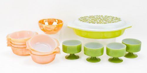 FIRE KING AND PYREX KITCHENWARE