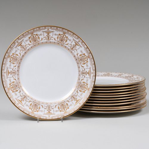 Set of Twelve Royal Doulton Gilt Decorated Porcelain Dinner Plates