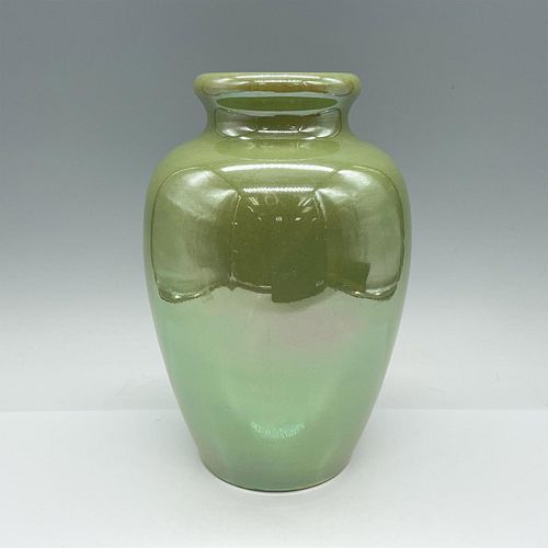 Moorcroft Pottery Green Lustreware Bulbous Vase