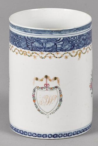 Chinese export porcelain mug, early 19th c., with Nanking style border and floral sprays with mono