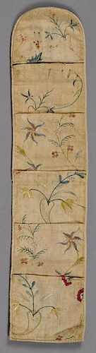Early crewelwork sewing rollup needle purse with floral decoration, 17'' l.