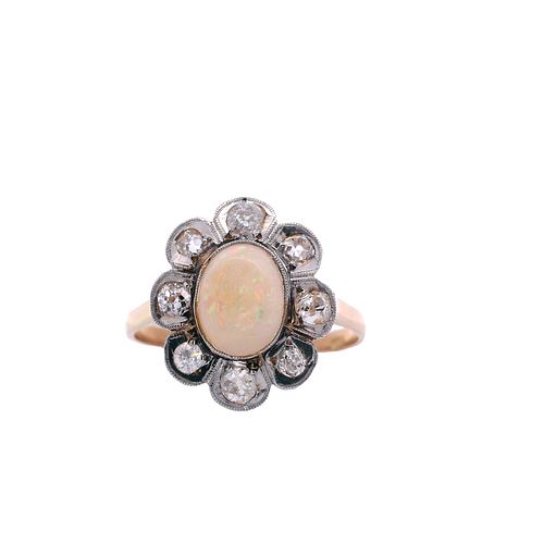 18kt Gold and Platinum Ring with Opal and Diamonds