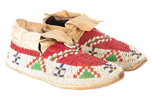 Sioux Beaded Woman's Moccasins