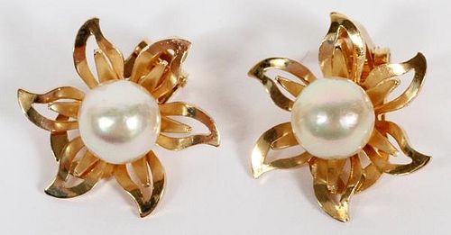 7MM NATURAL JAPANESE PEARL AND 18KT GOLD EARRINGS