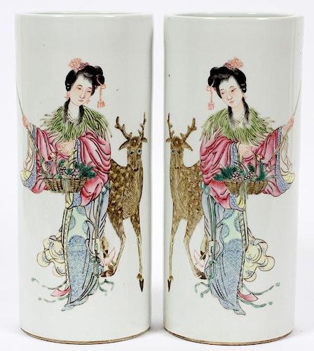 CHINESE HAND PAINTED PORCELAIN CYLINDER VASES PAIR