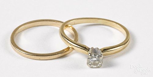 14K yellow gold wedding set, the engagement ring with a diamond solitaire, approx. .20 ct, ring size