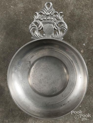 Boston crown handled pewter porringer, ca. 1800, marked SG on underside of handle, 5 3/8 dia.