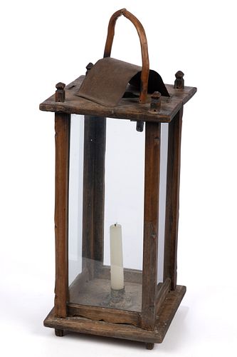 COUNTRY WOODEN-FRAME CANDLE LANTERN