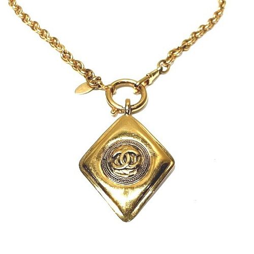 CHANEL COCO MARK DIAMOND GOLD PLATED NECKLACE