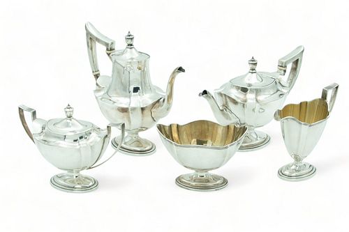 Gorham (American, Est. 1831) 'Plymouth' Sterling Silver Tea & Coffee Service, H 9.5" W 5" L 10.5" 71.1t oz 5 pcs