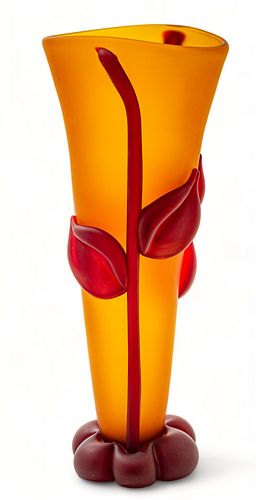 Tommie Rush (American, B. 1954) Art Glass "Amber Red Botanical Vase", H 19" W 6.5" L 8.5"