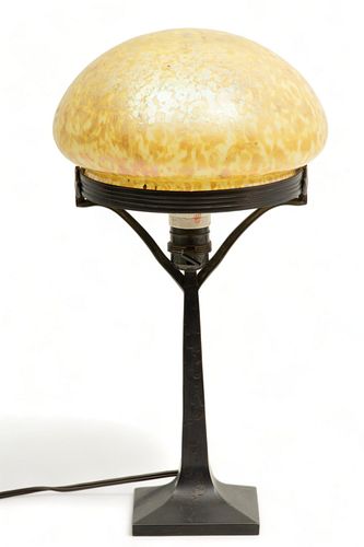 Quezal Style Art Nouveau Cypriot Style Glass Dome Shade Desk Lamp, H 17" Dia. 8.75"