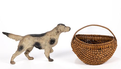 HUBLEY ENGLISH SETTER DOORSTOP AND AMERICAN RIB-TYPE BASKET, LOT OF TWO