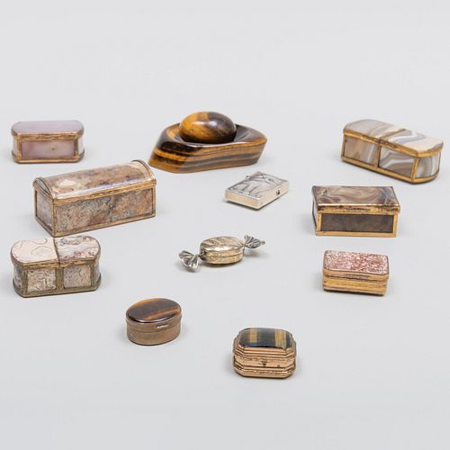 Group of Hardstone Snuff Boxes and Objects