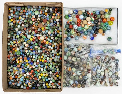 ASSORTED GLASS MACHINE-MADE MARBLES, UNCOUNTED LOT