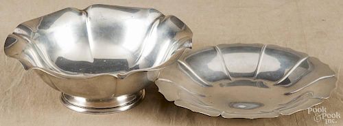 Sterling silver petal-form bowl, 3 3/8'' h., 9 5/8'' w., and plate, 9 1/2'' dia., 32.4 ozt.