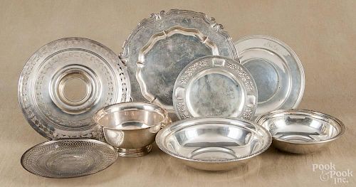 Eight sterling silver small trays and bowls, 73.9 ozt.