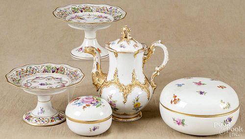 Three pieces of Meissen porcelain, 19th/20th c., to include a teapot and two covered boxes