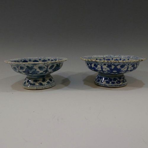 PAIR CHINESE ANTIQUE BLUE WHITE PORCELAIN TAZZA - 18TH CENTURY