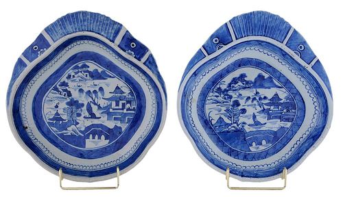 Pair Canton Porcelain Shell-Shaped Shallow Dishes