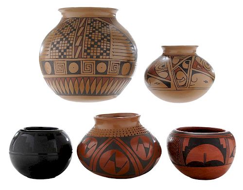 Five Pieces Southwestern Native American Pottery, Ollas and Bowls