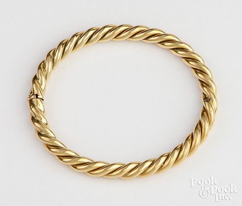 18K gold bangle bracelet
