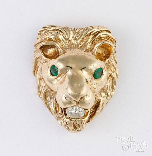 14K yellow gold lion pendant with emerald eyes