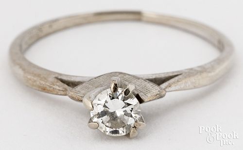 14K white gold ring with diamond