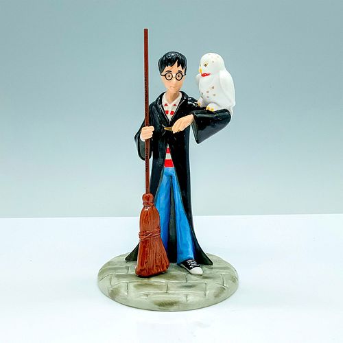 Royal Doulton Harry Potter Figurine, Wizard in Training
