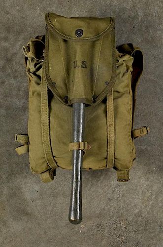 USMC Boyt pack, with an entrenching tool with cover, the cover marked Airtress Midland 1944.