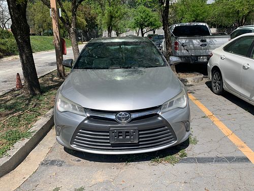 Automovil Toyota Camry XLE 2015