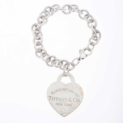 Pulsera en plata .925 de la firma Tiffany  Co. Peso: 42.2 g.